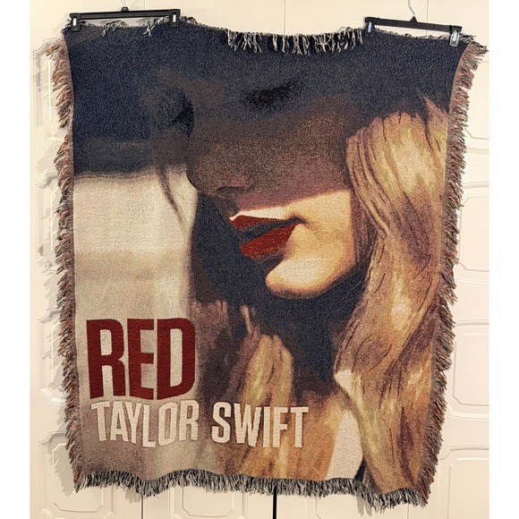 Taylor Swift Other - Taylor Swift 2012 Red Concert Tour Album Cover Tapestry Woven Blanket 50x60